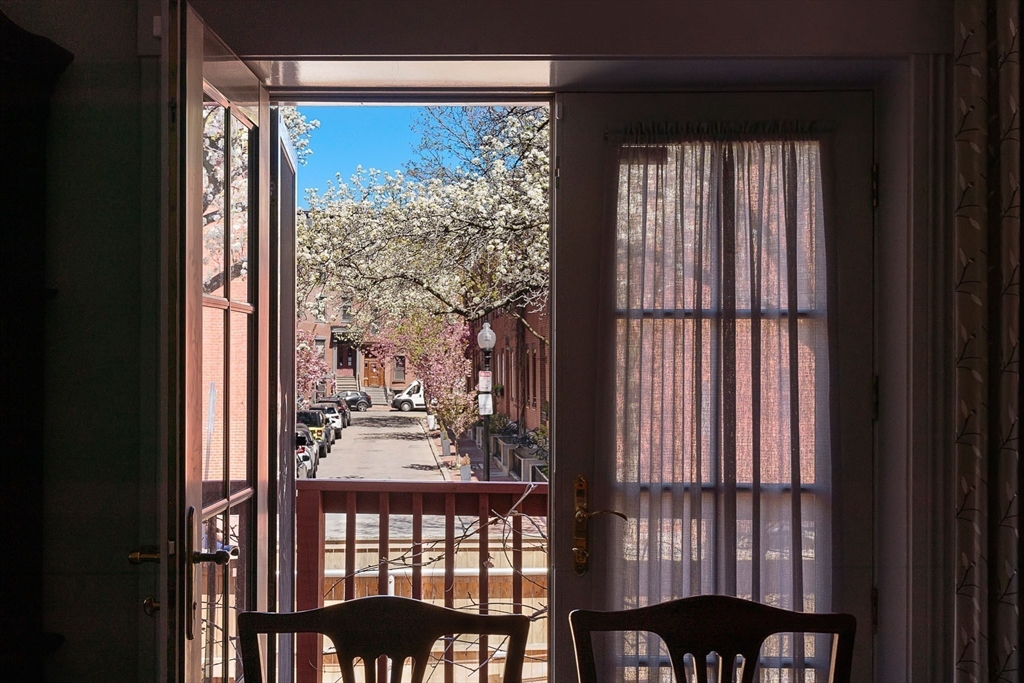 8 Ringgold St, Boston, MA Photo #15