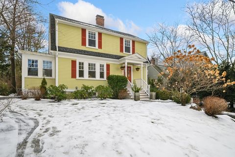 Photo of 47 Ledgelawn Ave, Lexington, MA 02420 (MLS # 73467088)