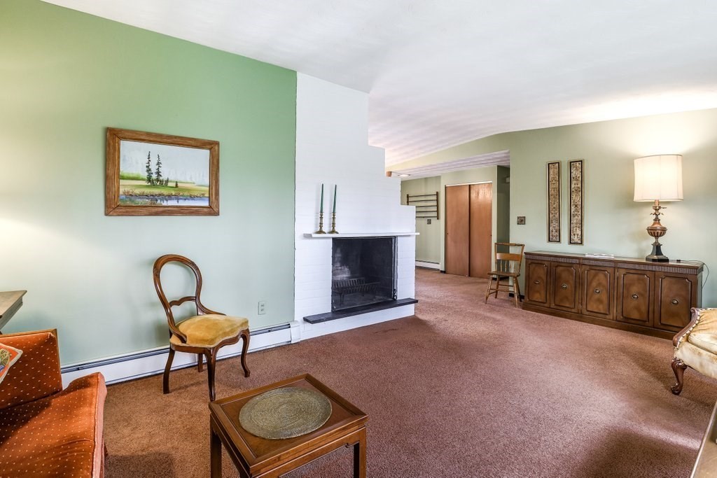 617 Edgell Rd