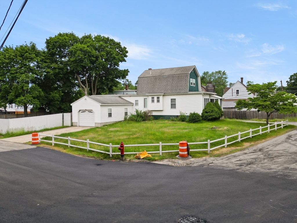 17 Suprenant St