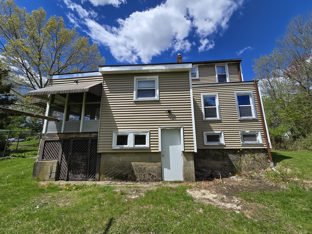 33 Hayes Ave
