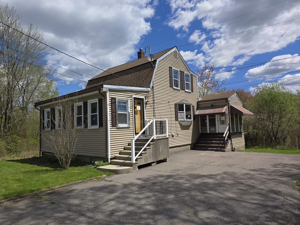 33 Hayes Ave