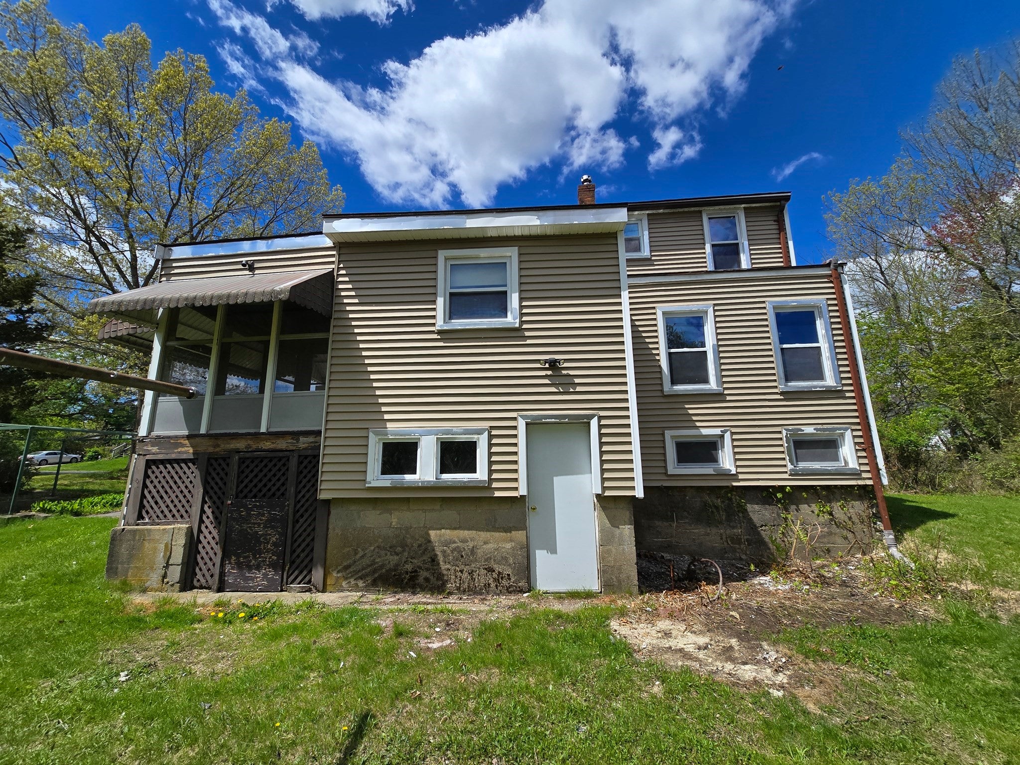 33 Hayes Ave