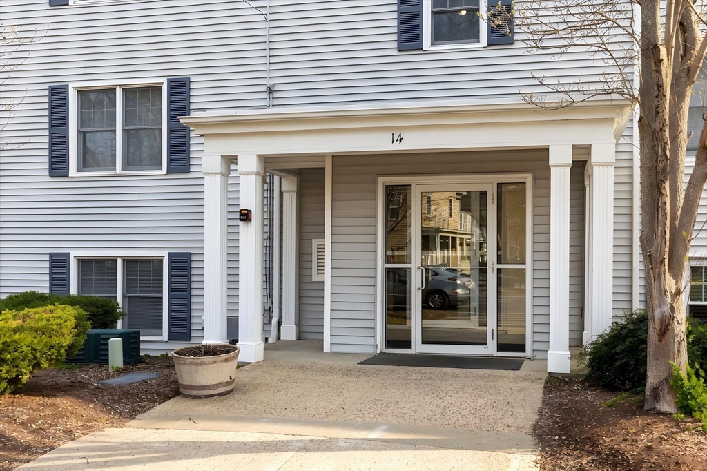 14 Webb Pl 1A