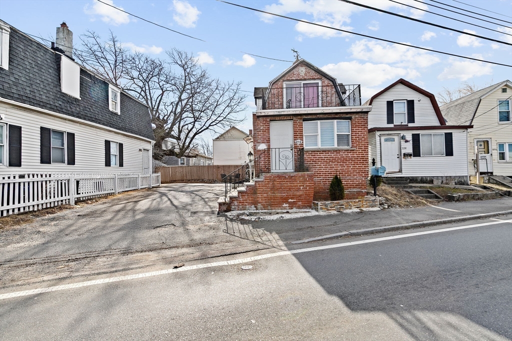 852 N Shore Rd