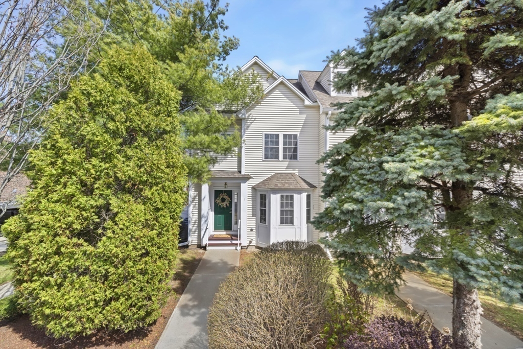 555 Main St 1