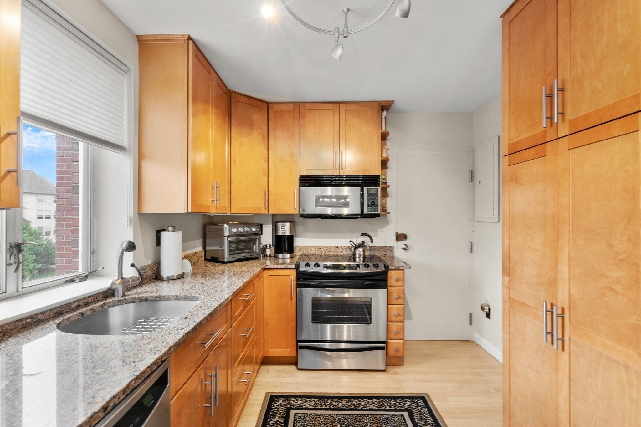 20 Hammond Pond Pkwy #504, Newton, MA Photo #7