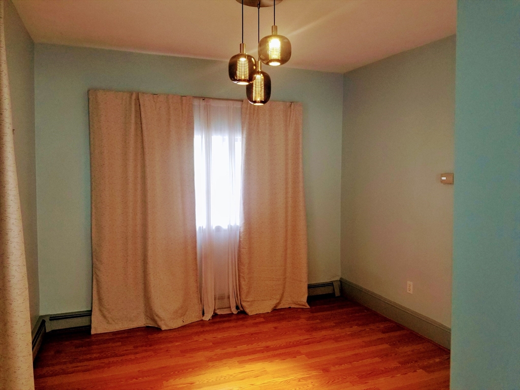 411 Central Street 411