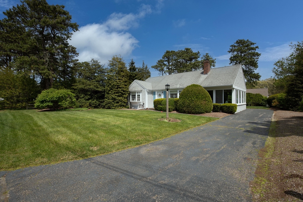 40 Joan Rd.