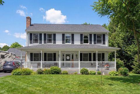 384 Pine St Agawam MA 01030