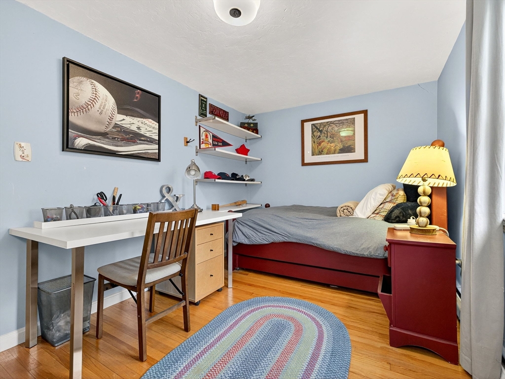 Dover, Massachusetts 02030, United States, 4 Bedrooms Bedrooms, ,3 BathroomsBathrooms,Residential,Contingent,247380