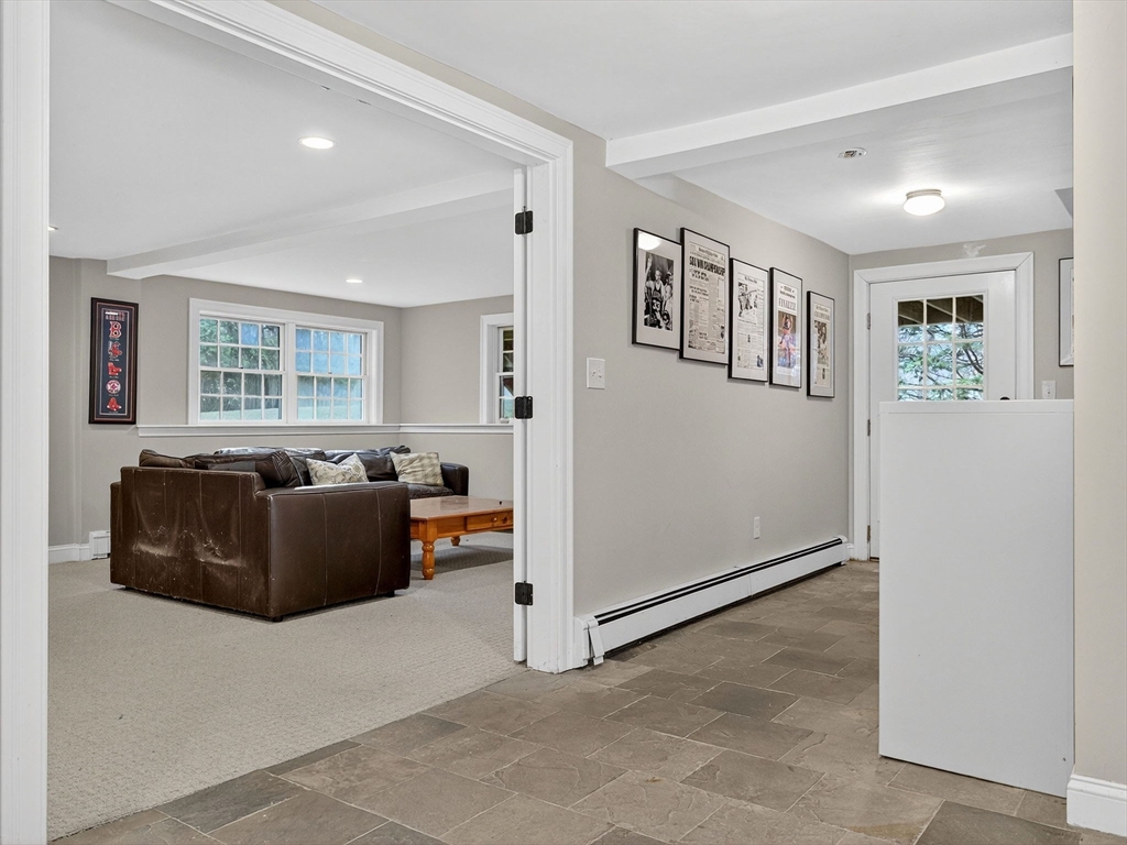 Dover, Massachusetts 02030, United States, 4 Bedrooms Bedrooms, ,3 BathroomsBathrooms,Residential,Contingent,247380