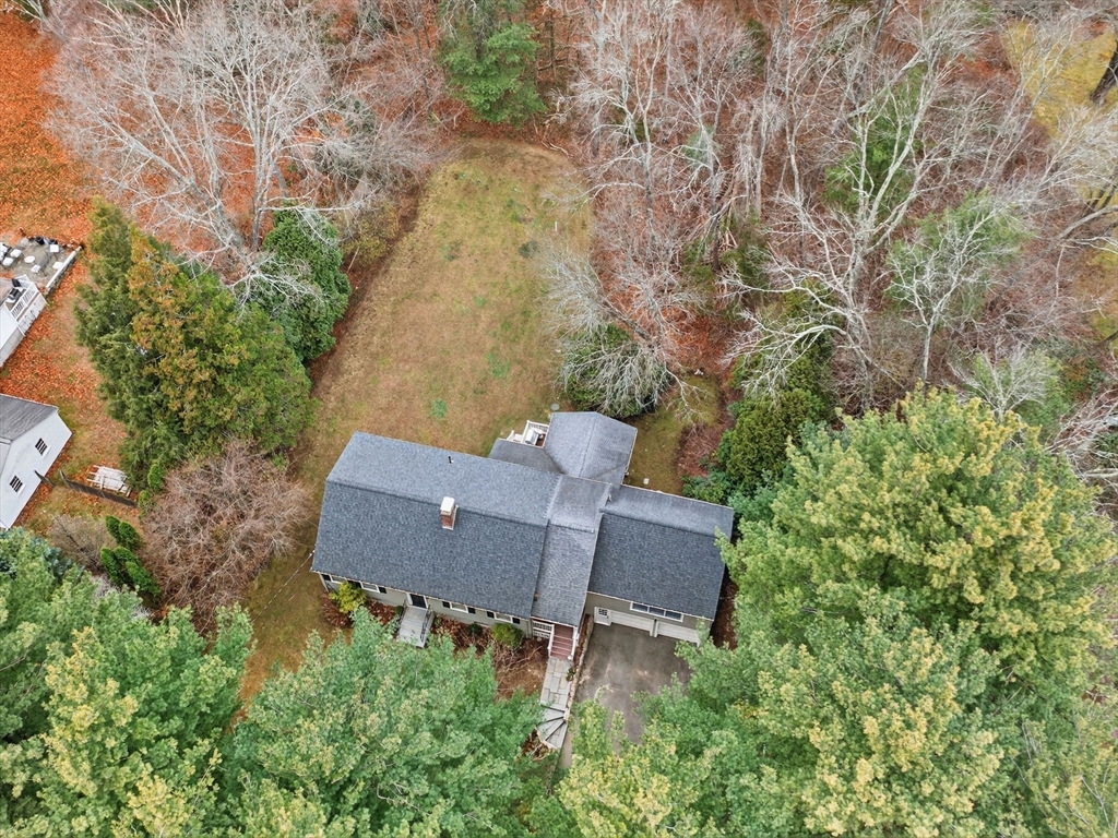 Dover, Massachusetts 02030, United States, 4 Bedrooms Bedrooms, ,3 BathroomsBathrooms,Residential,Contingent,247380