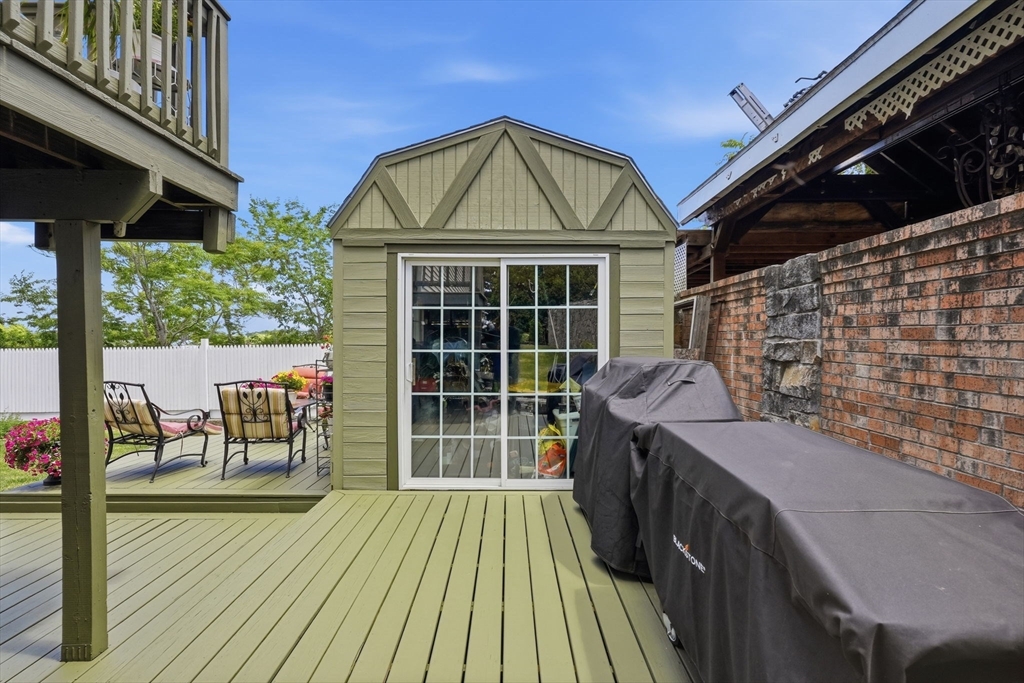 42 Jennifer Ln