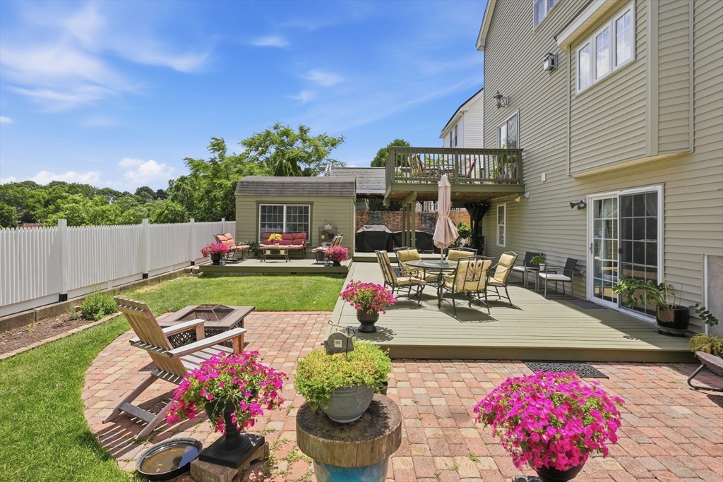 42 Jennifer Ln