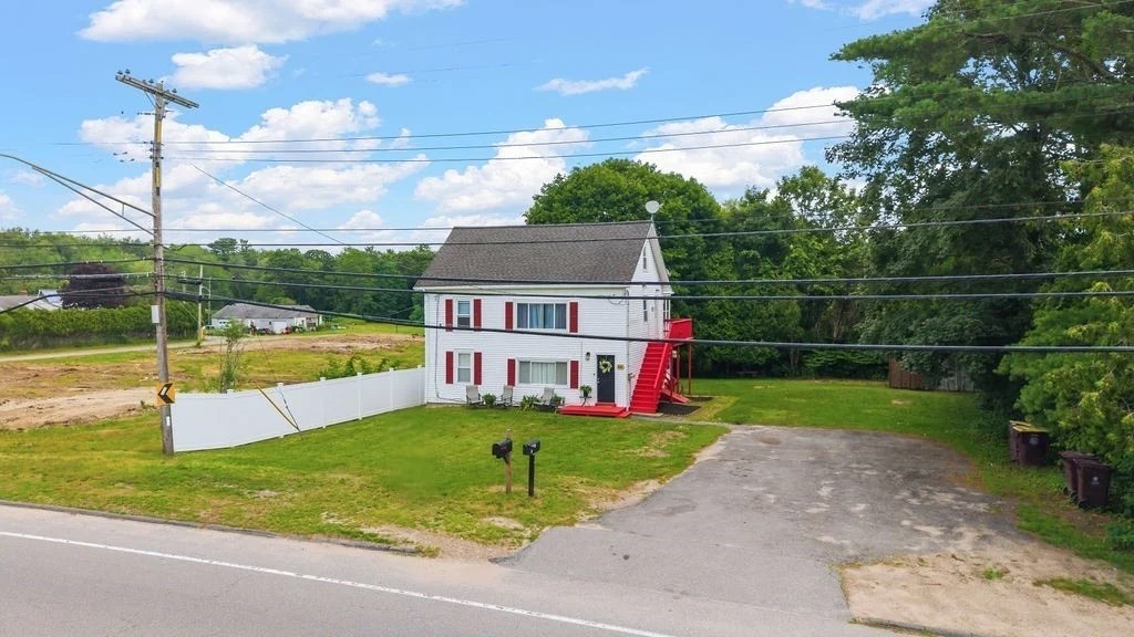 66 Middle Rd