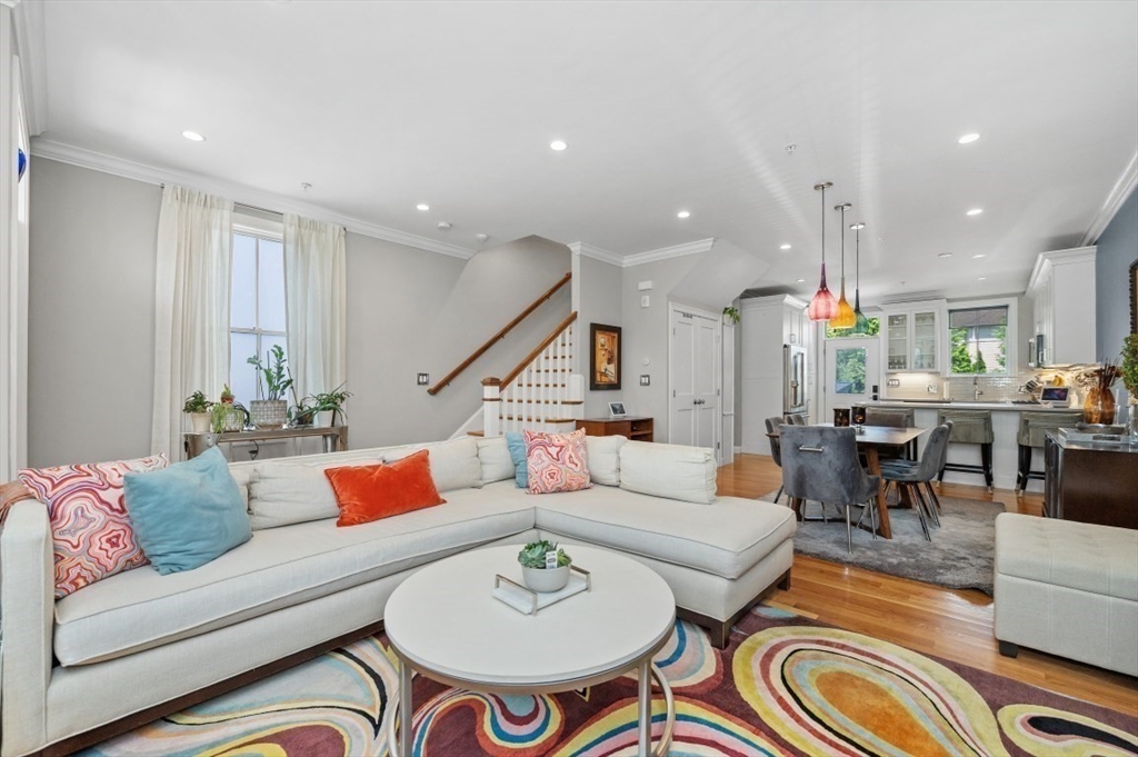 50 Waverly Street A