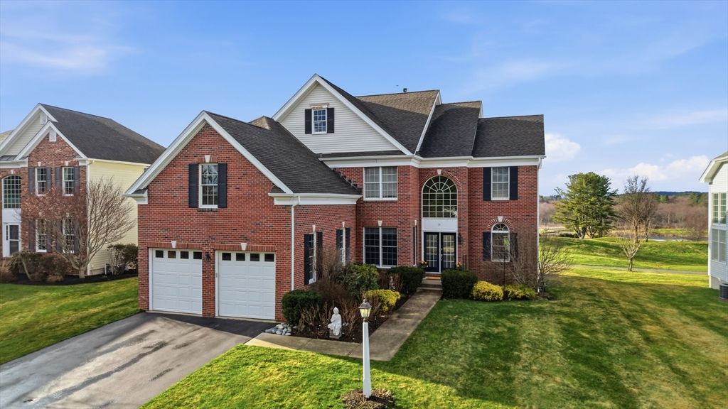 Photo of 31 Fairways Lane, Methuen, MA 01844 (MLS # 73503808)