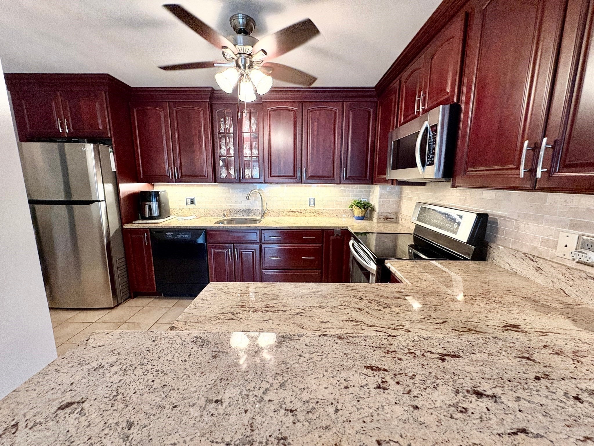 9 Park Ave 313, Hull MA 02045