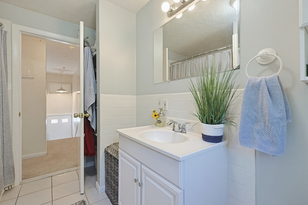 2 Mathurin Rd, Plainville, MA, 2 Mathurin Rd, Plainville, MA Photo #28