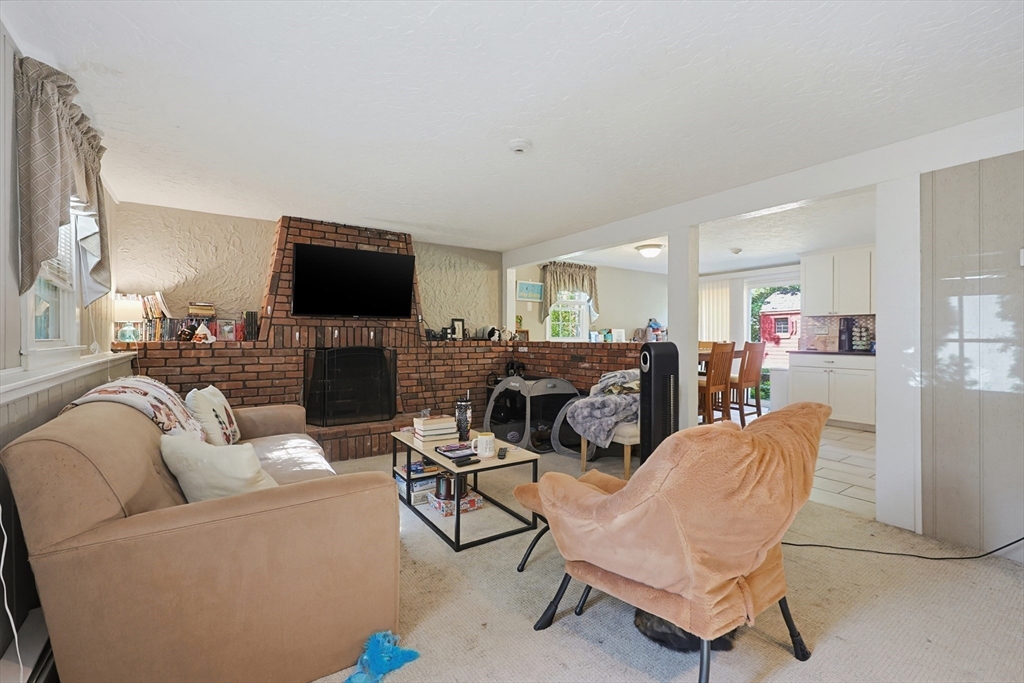 2 Mathurin Rd, Plainville, MA, 2 Mathurin Rd, Plainville, MA Photo #8