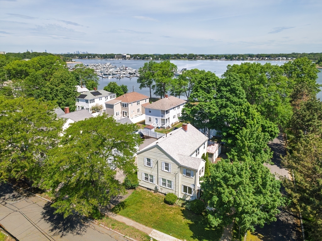 90 Lawn Ave
