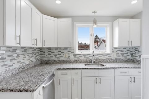 Photo of 43 Tampa St, Worcester, MA 01604 (MLS # 73495317)