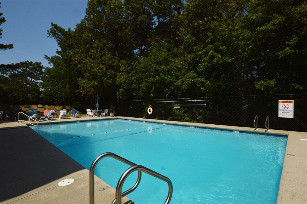 17 Stratford Ridge 17