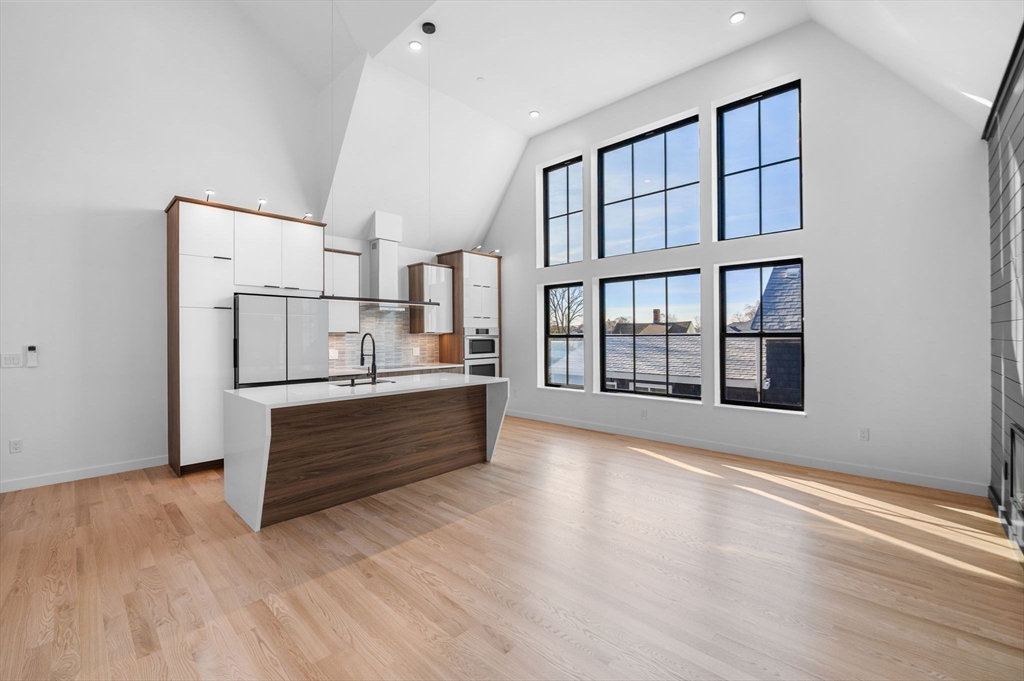 11 Boynton St #202, Swampscott, MA Photo #16