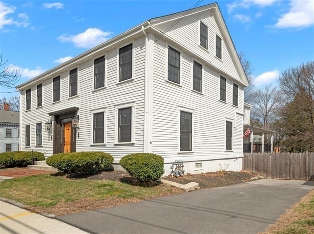 12 Salem St 2