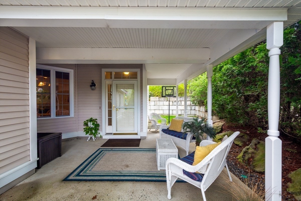 404 Fernwood Ln 404