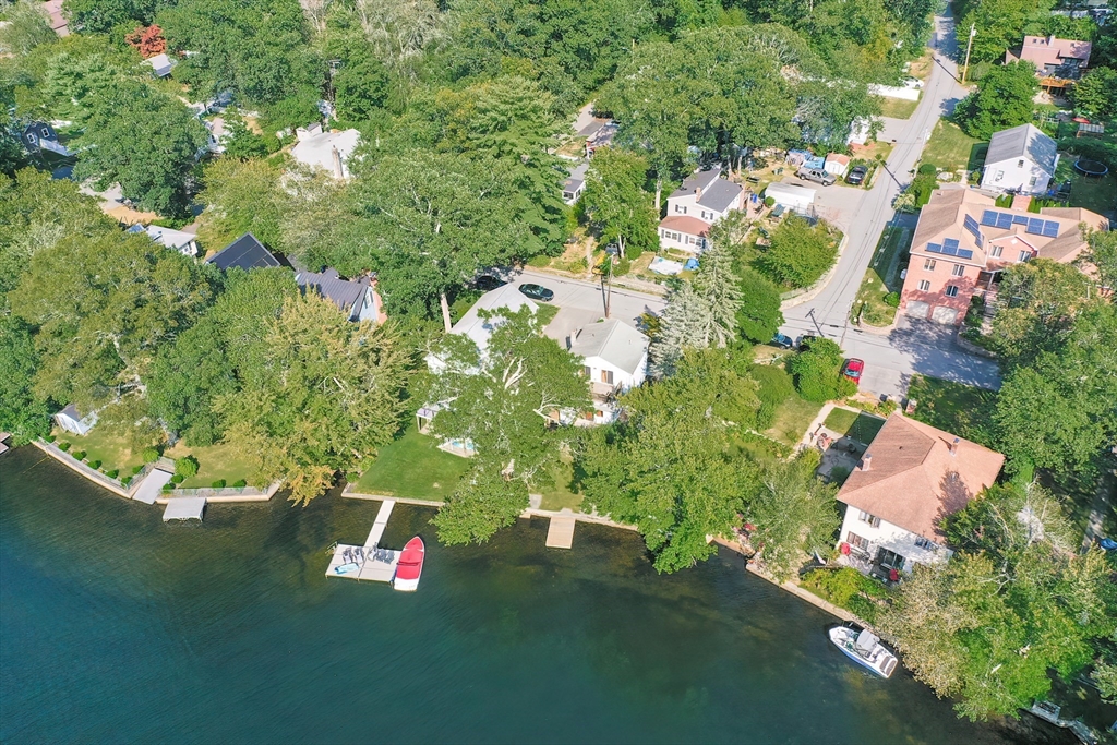 18 Lakeshore Drive
