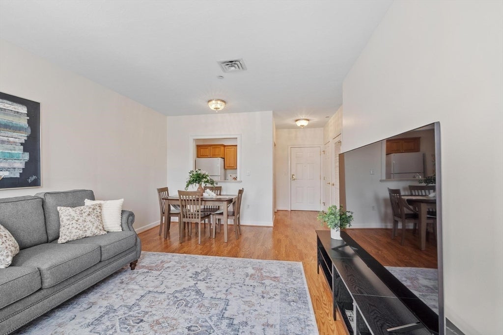 27 Hartland  Way 201
