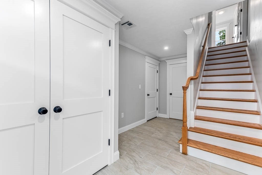 106 Pond St U 31