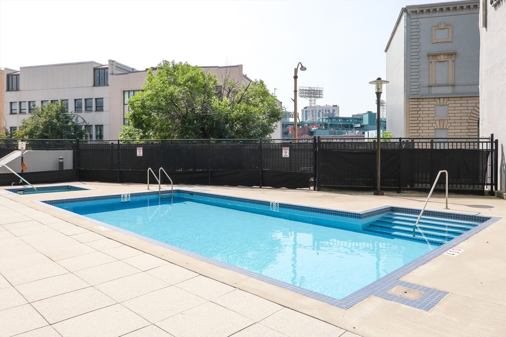 566 Commonwealth Ave #408, Boston, MA Photo #10
