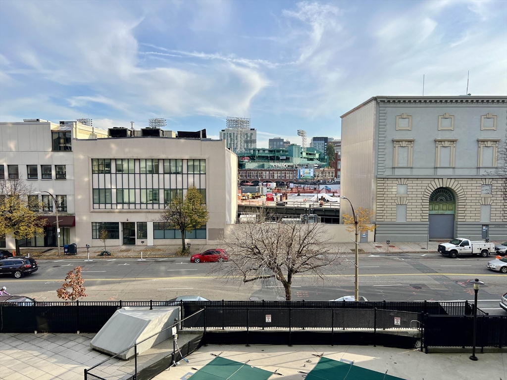 566 Commonwealth Ave #408, Boston, MA Photo #3