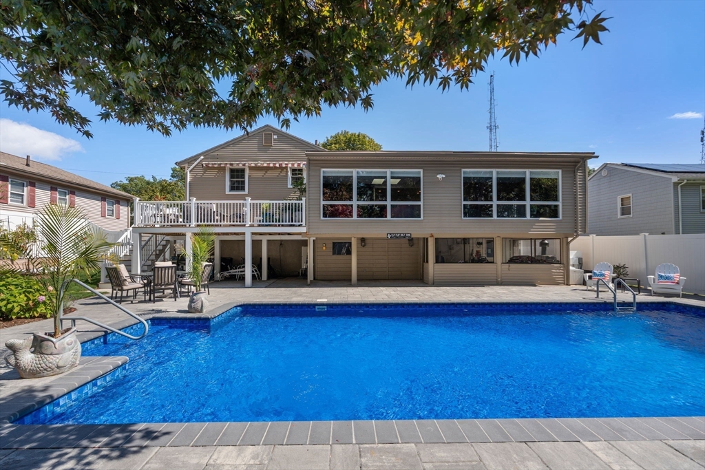 49 Doonan St
