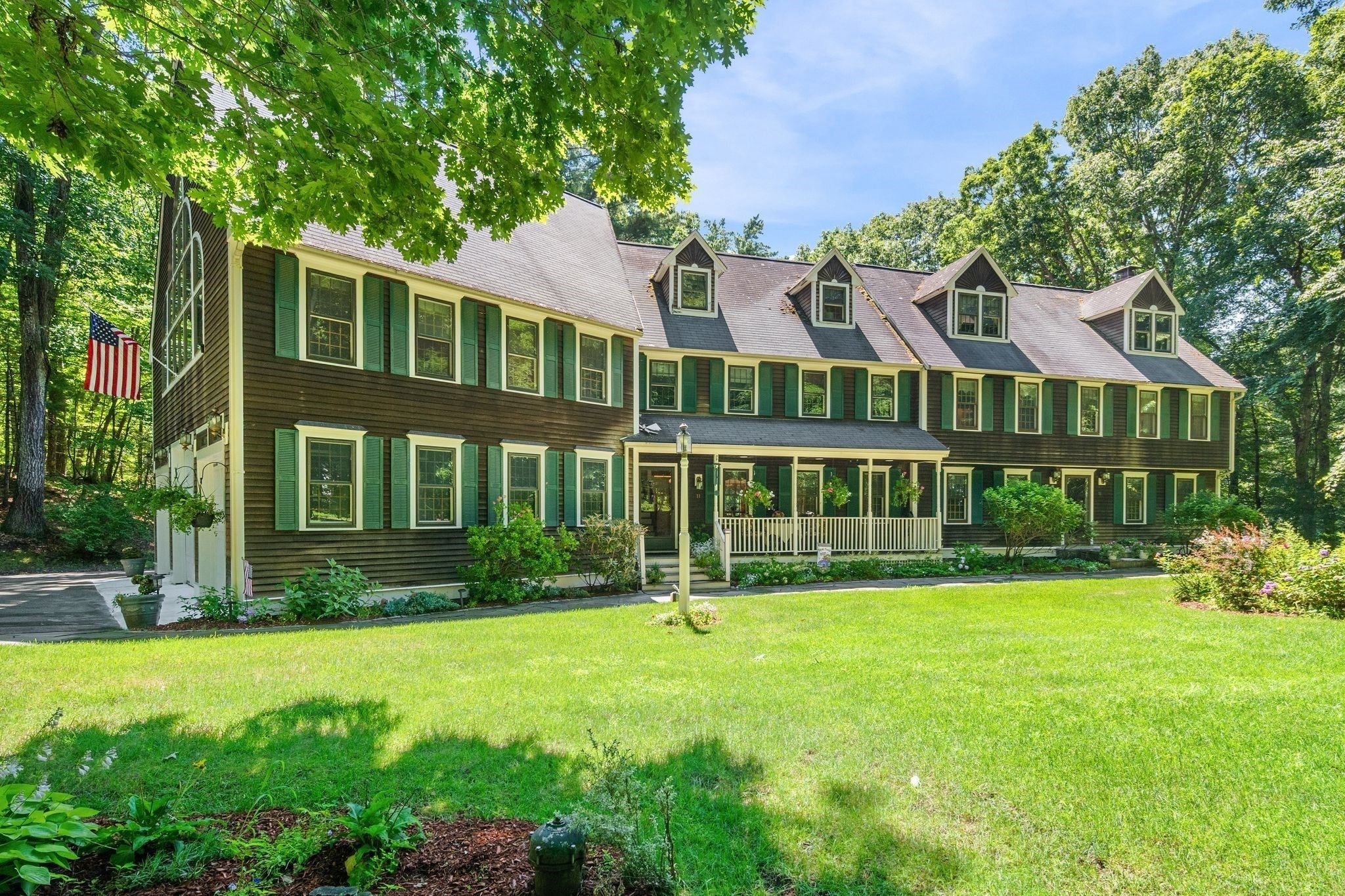 11 Rocky Woods Rd