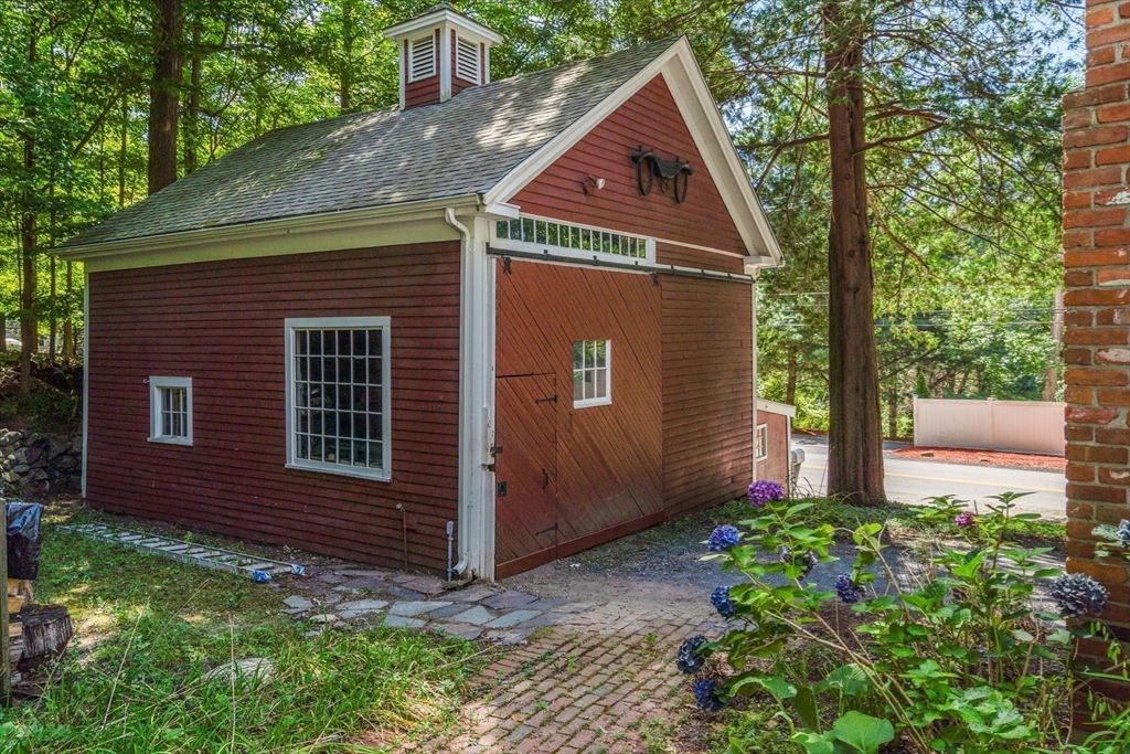 495 Edmands Rd