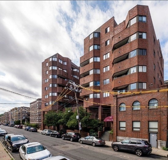 Click for 147 Kelton St #501, Boston, MA slideshow Click for 147 Kelton St #501, Boston, MA slideshow