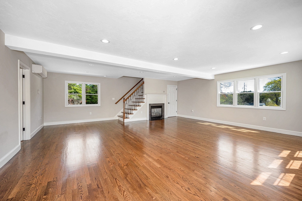 15 Edgelawn Ave