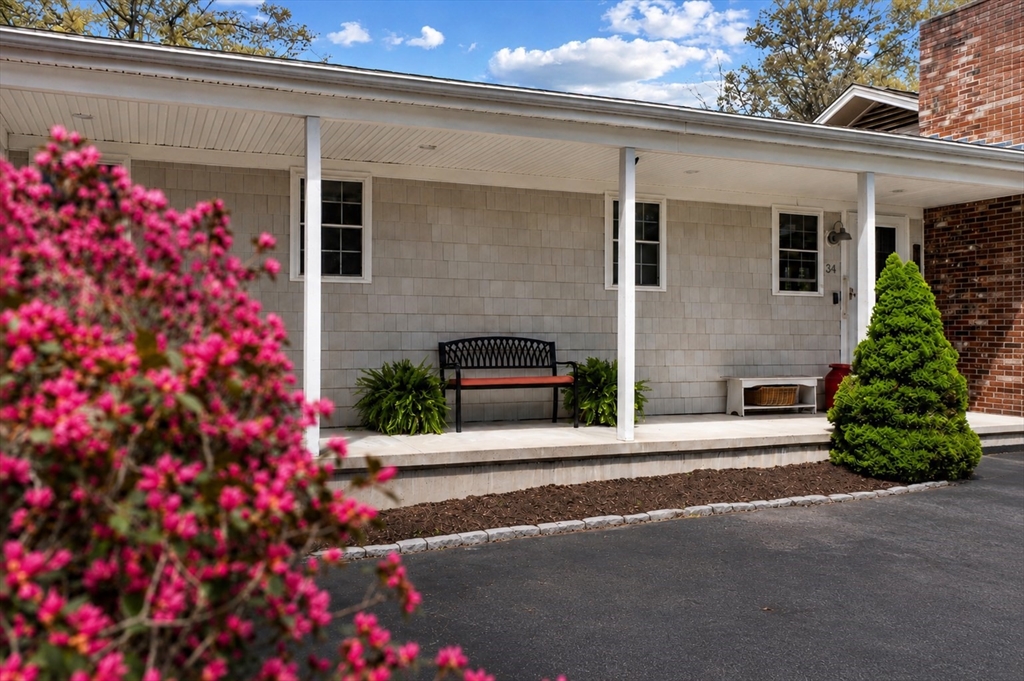 34 Smith ST, Rehoboth, MA Photo #3
