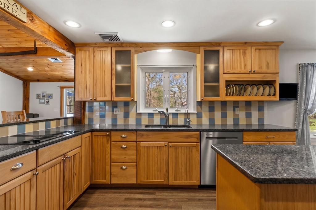 34 Smith ST, Rehoboth, MA Photo #13