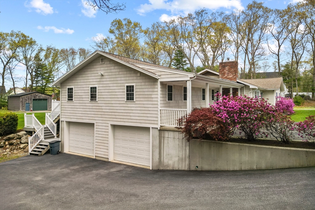 34 Smith ST, Rehoboth, MA Photo #4