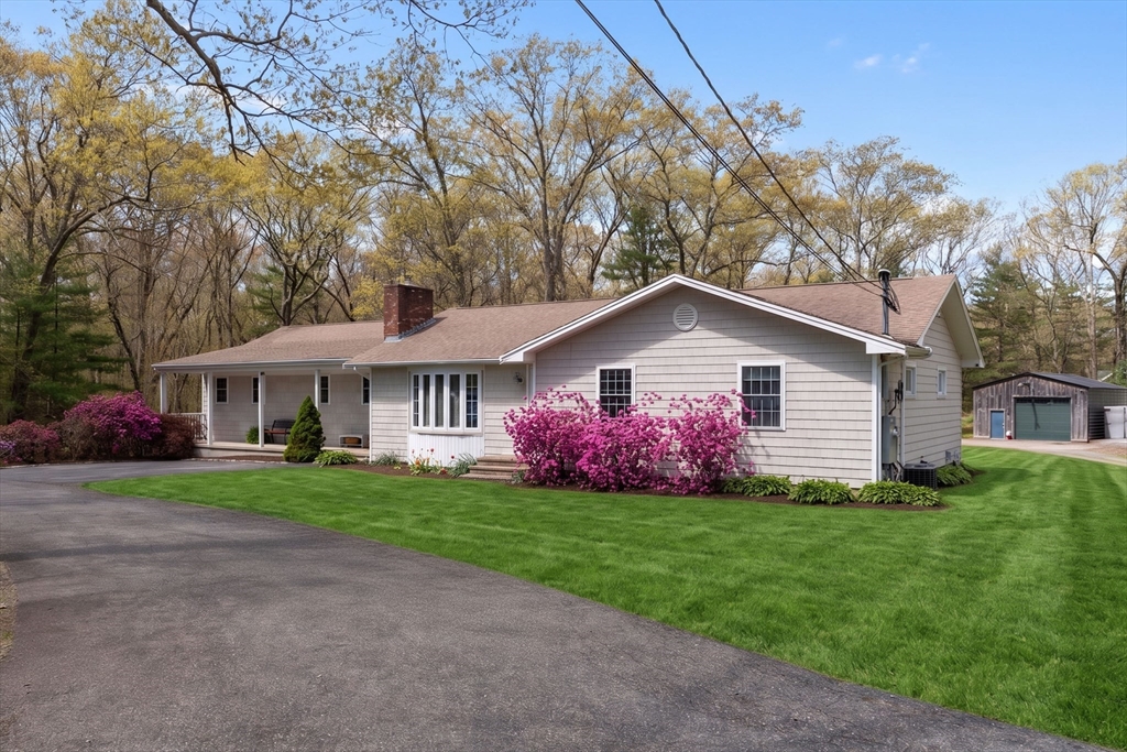 34 Smith ST, Rehoboth, MA Photo #2