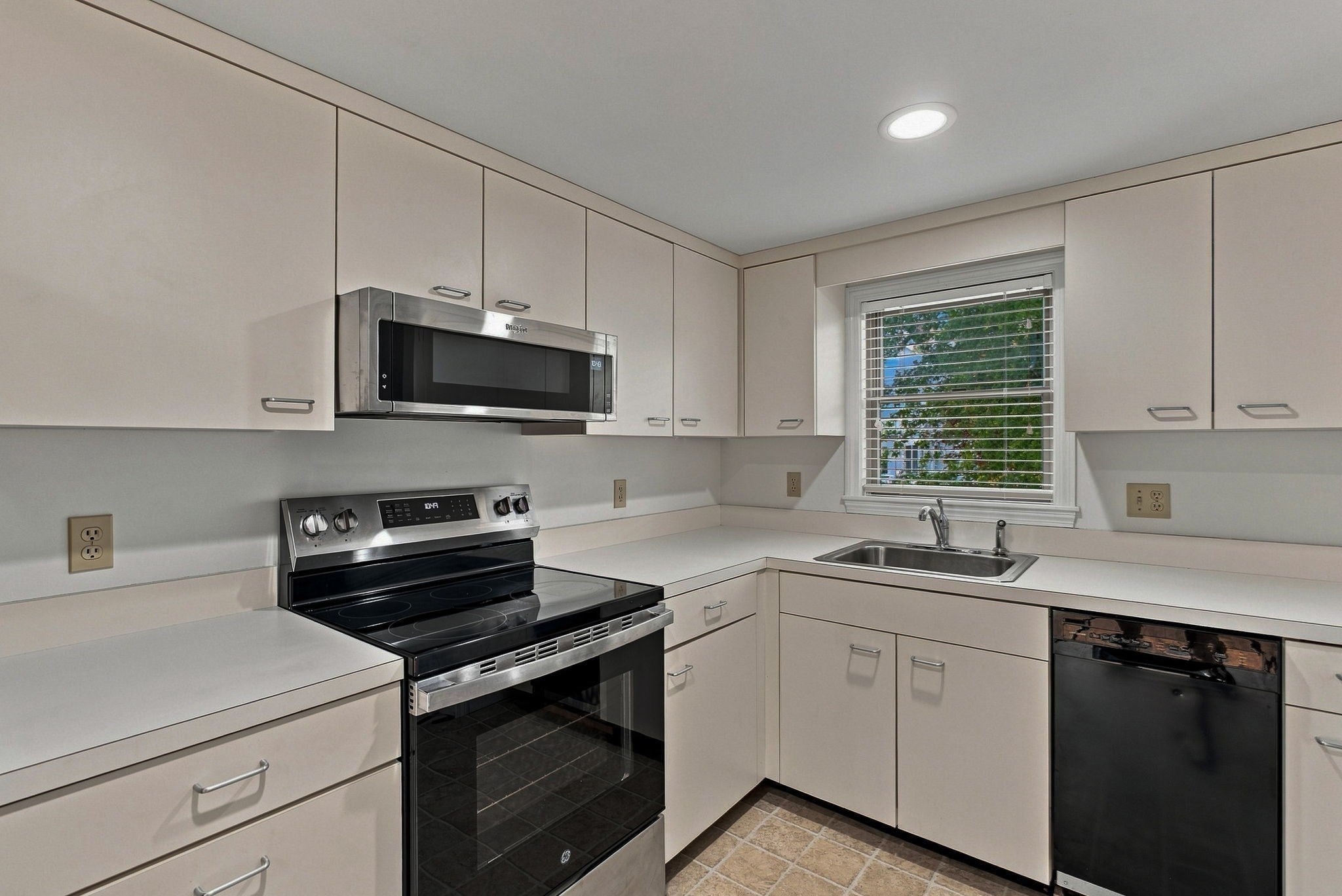 19 Norwood Ave, Rockport, MA, 19 Norwood Ave, Rockport, MA Photo #29
