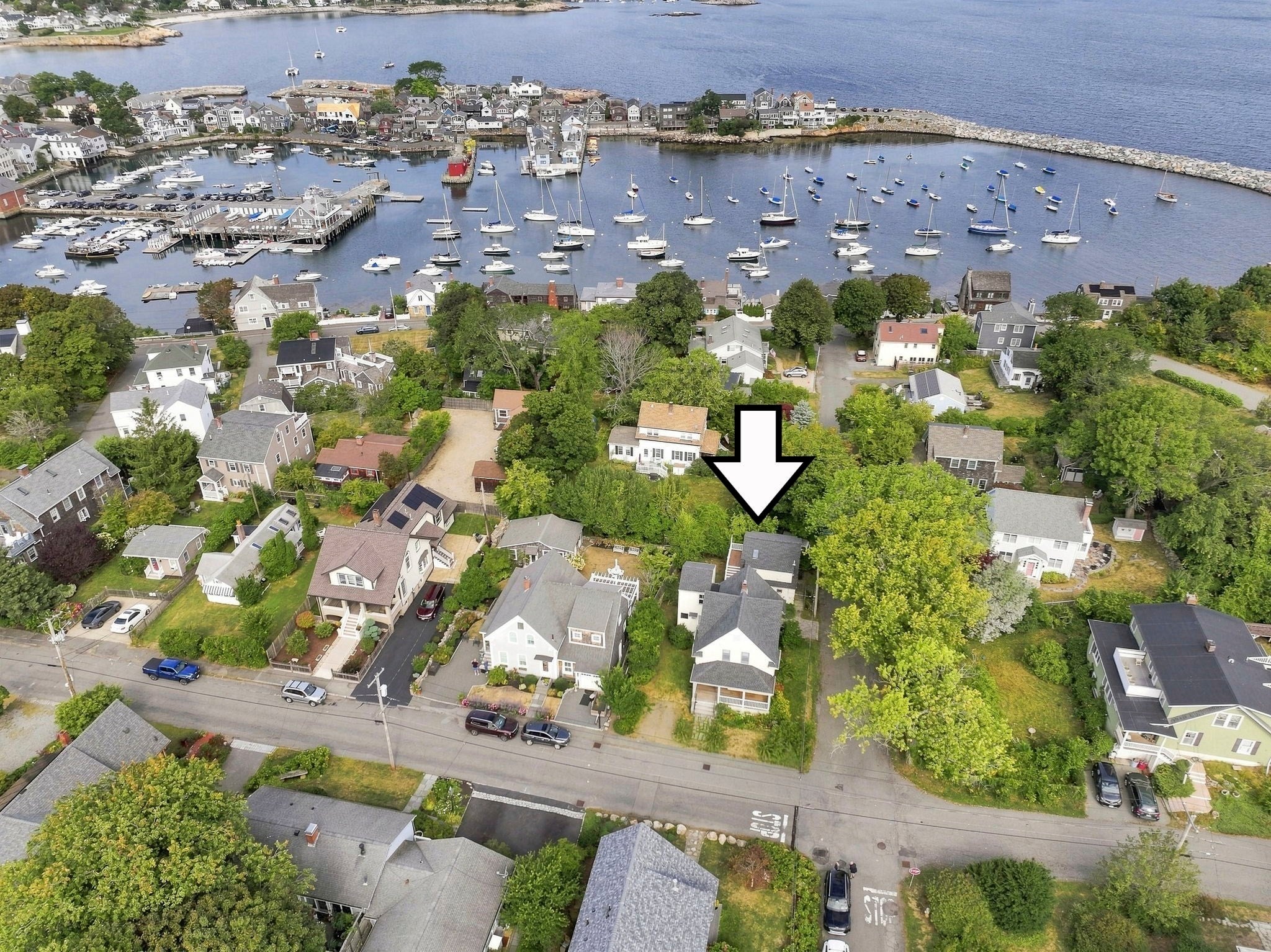 Photo of 19 Norwood Ave, Rockport, MA