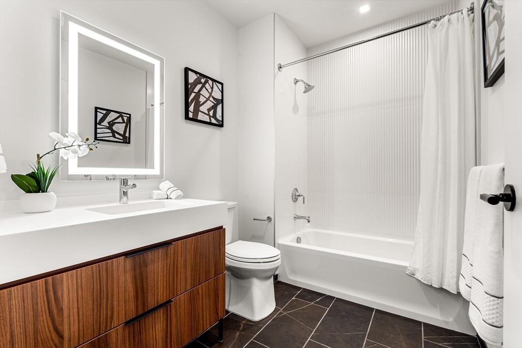 1515 Commonwealth Ave 509