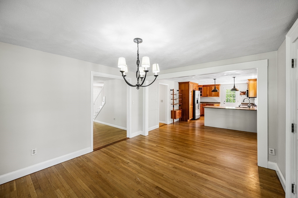 153 High St