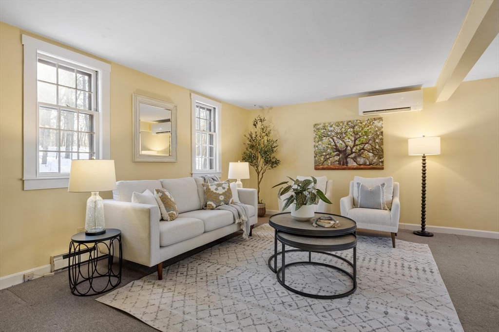 8 Woodchuck Hill Road